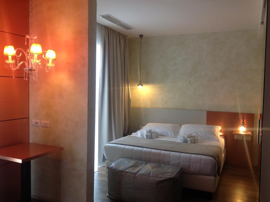 Bell Suite Hotel Белларія-Іджеа-Марина Екстер'єр фото